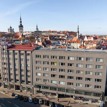 Old Town - Vaike Karja *
